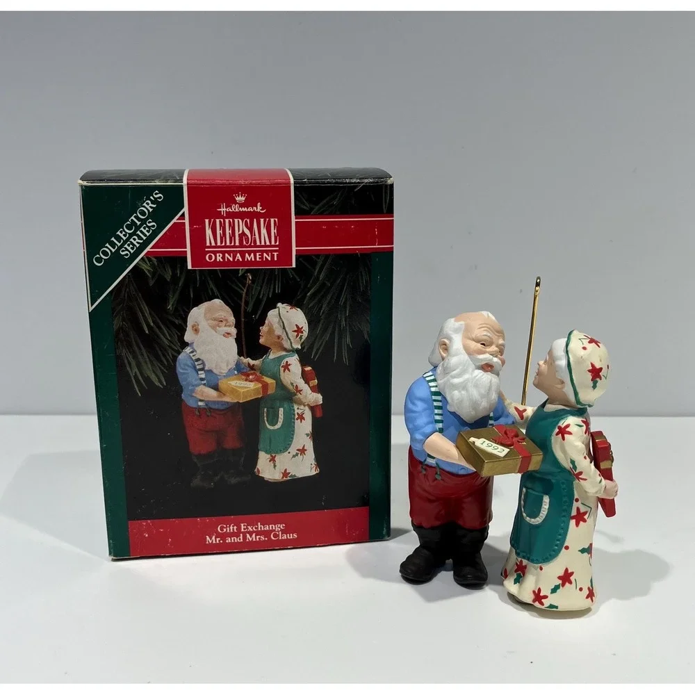Vintage Hallmark Mr. and Mrs. Claus Ornament Set Collector's Series 1991  1992